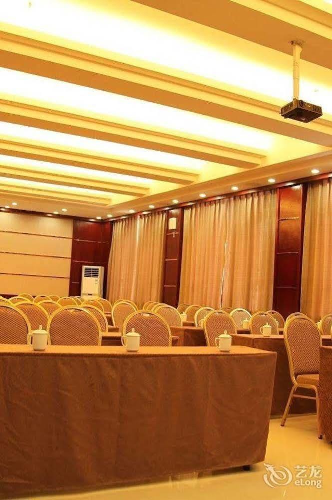Ronghe Holiday Hotel Shiyan  Ngoại thất bức ảnh